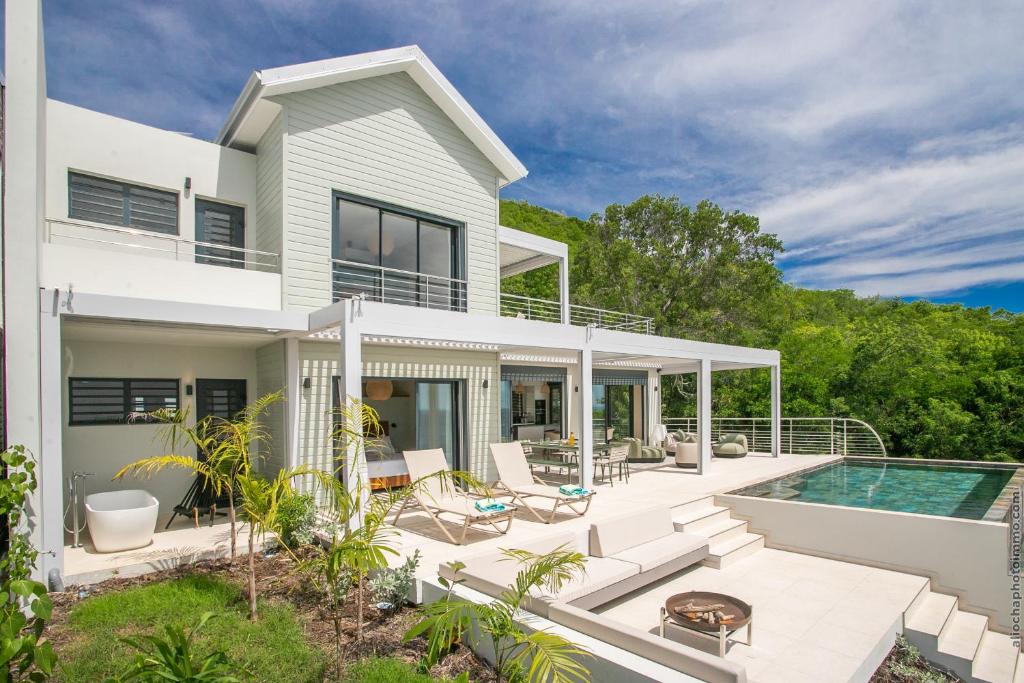 Villa Mahogany photo 1