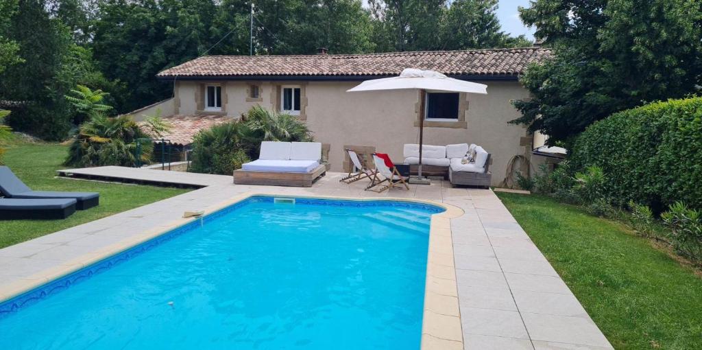 Fermette 200m2 - Grand jardin-Piscine chauffé en pleine nature photo 4