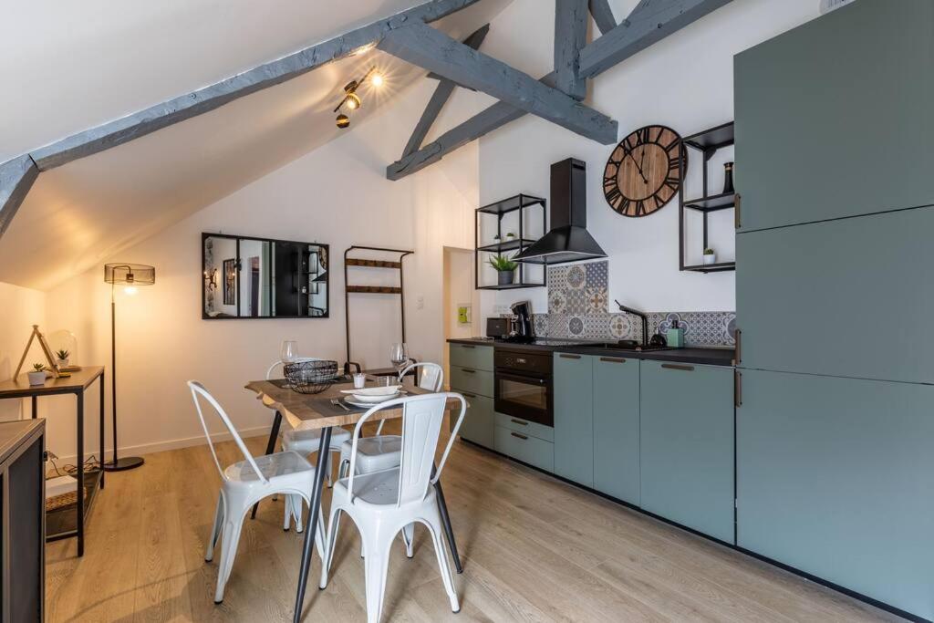 « L’atelier du 36 » Appartement à Montfort sur Meu photo 1
