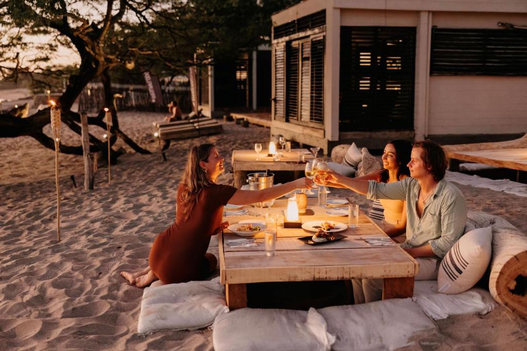 99 Surf Lodge photo 3