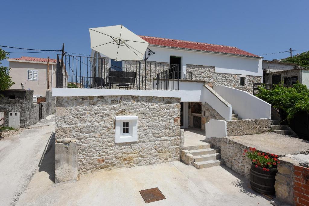 Holiday Stone House - Fumarea photo 2