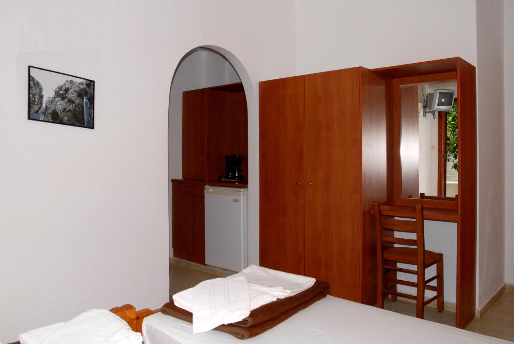 Pension Kyriakos - Tap to explore photos