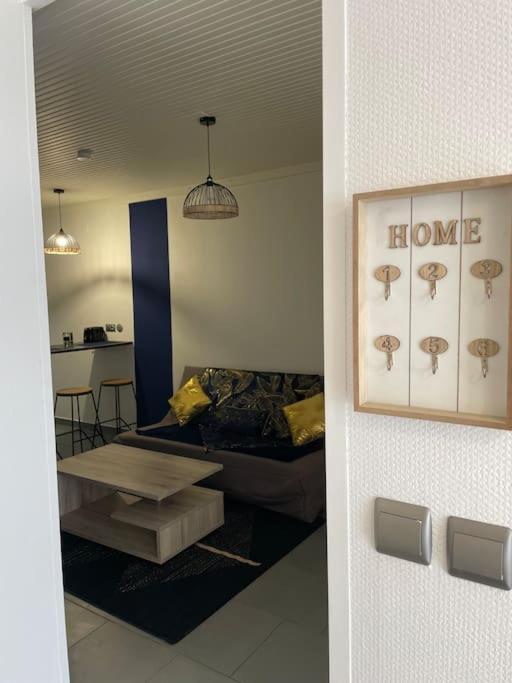 Appartement Meublé /Équipé/ Neuf photo 4