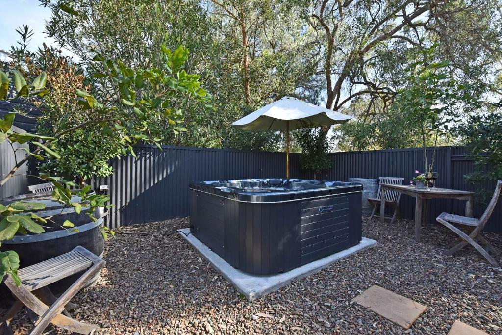 Rose Cottage Studio with Private Spa photo 4
