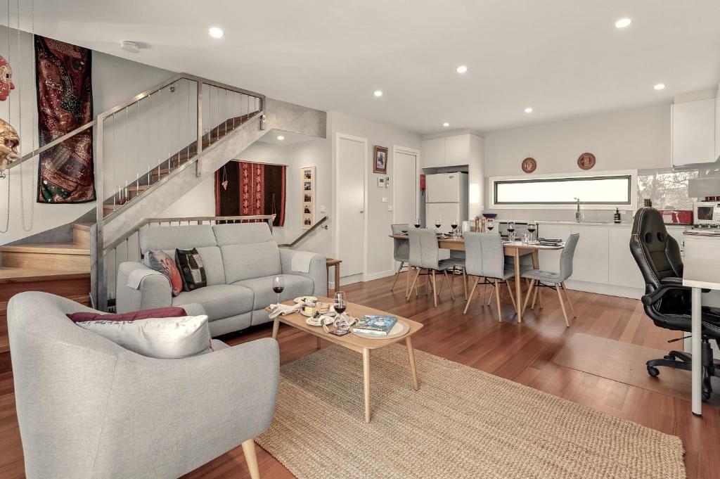 StayCentral - Thornbury Entertainer Townhouse photo 4