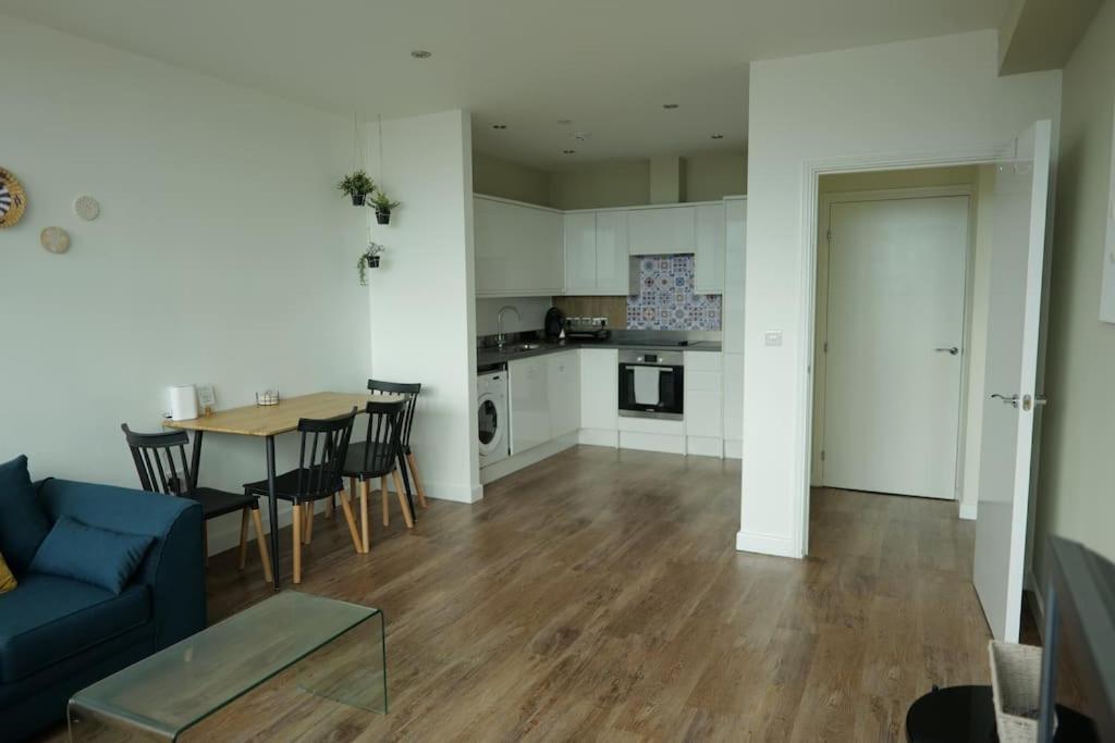 1 bedroom city centre apartment, Northamptonshire