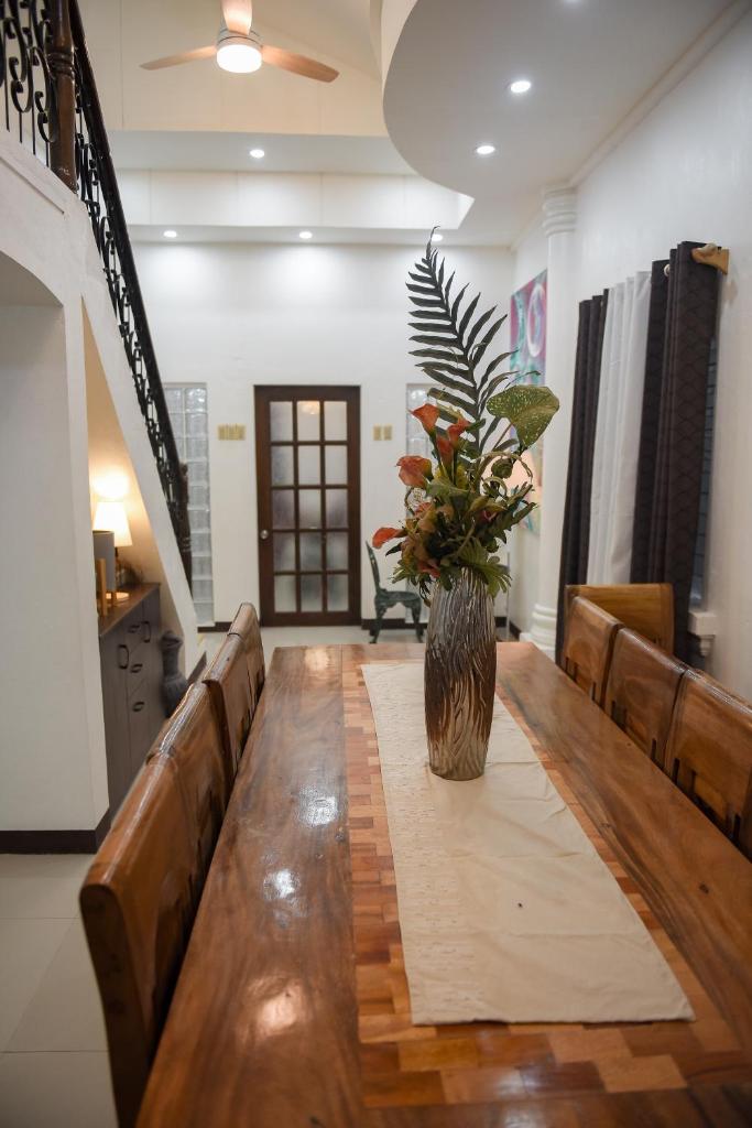 Whitehaus BnB photo 1