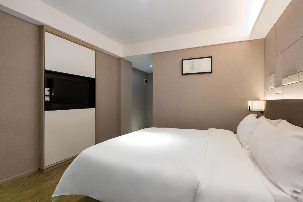 Morninginn, Jiefang Road photo 2