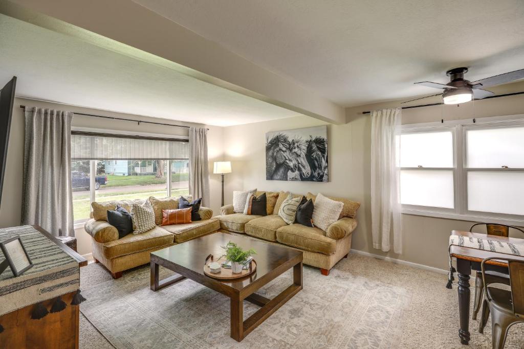 Akron Getaway with Backyard Patio and Gas Grill!