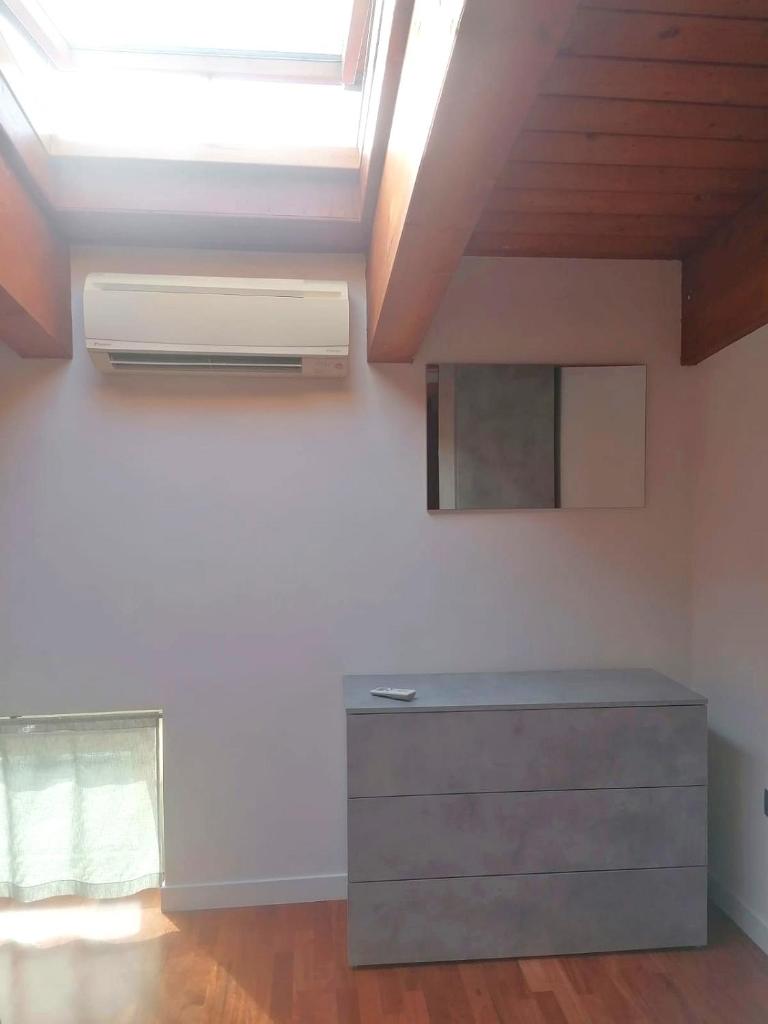 Emi Home photo 2