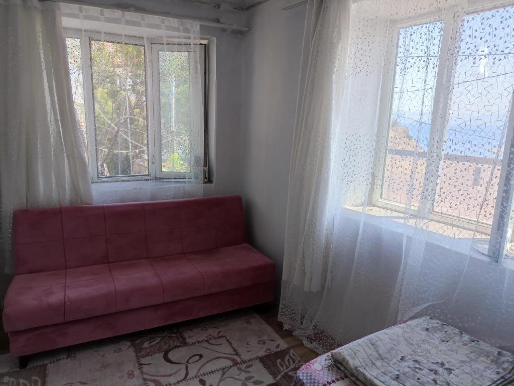 Kiralık %100 taş ev photo 2