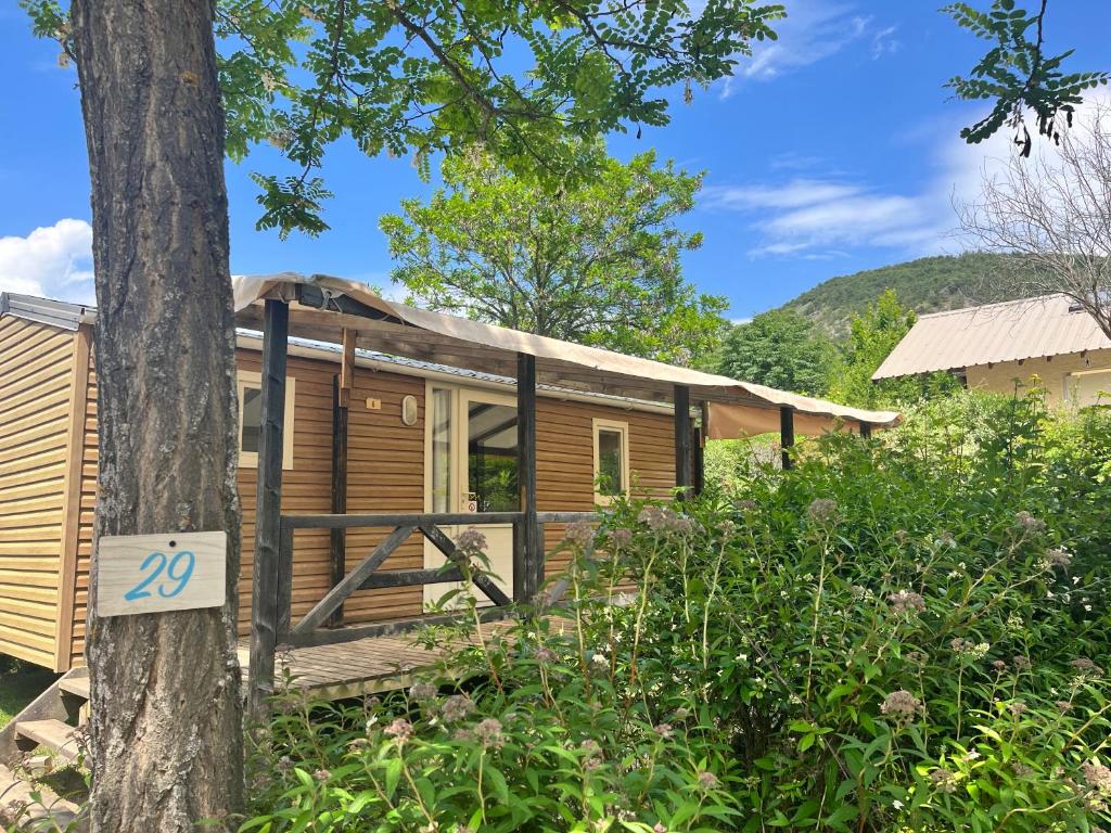 Village de chalets et camping La Pierre de l'Aigle photo 3