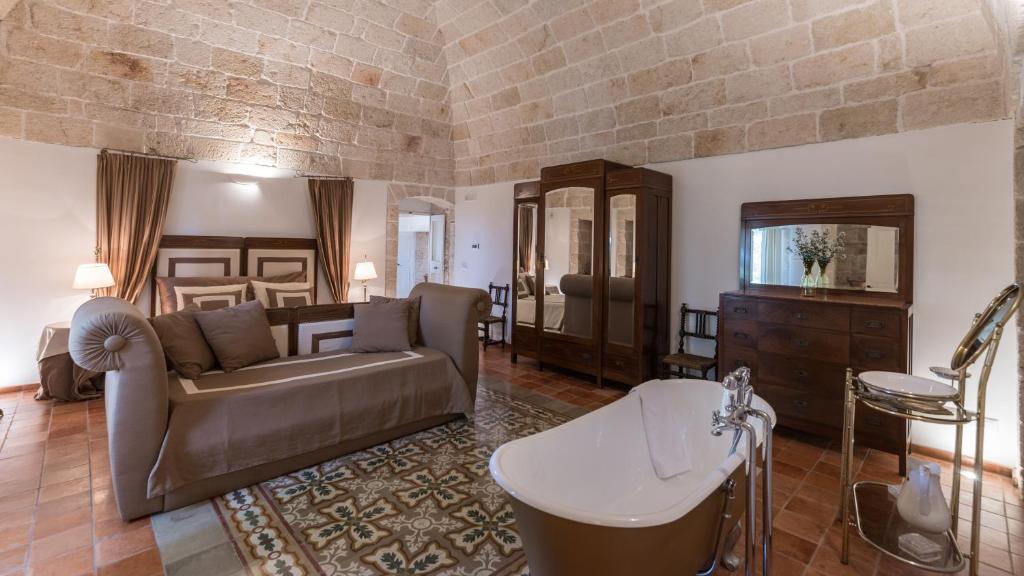 MASSERIA TARSIA INCURIA 8&4, Emma Villas photo 3