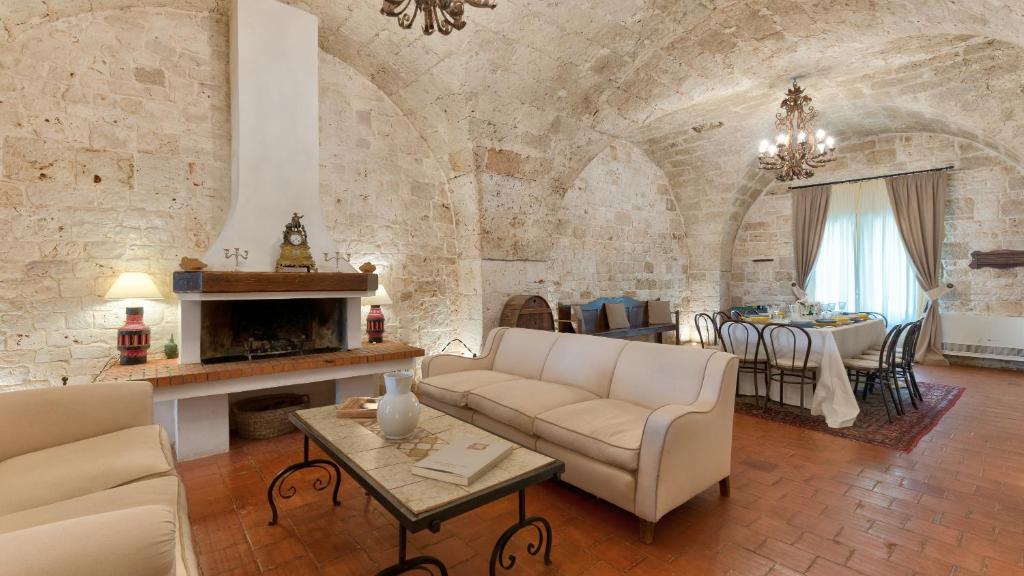 MASSERIA TARSIA INCURIA 8&4, Emma Villas photo 1