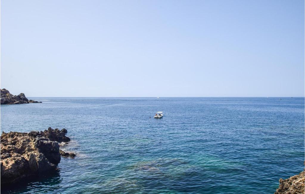 Stunning Apartment In Amantea With Wifi And 1 Bedrooms photo 3