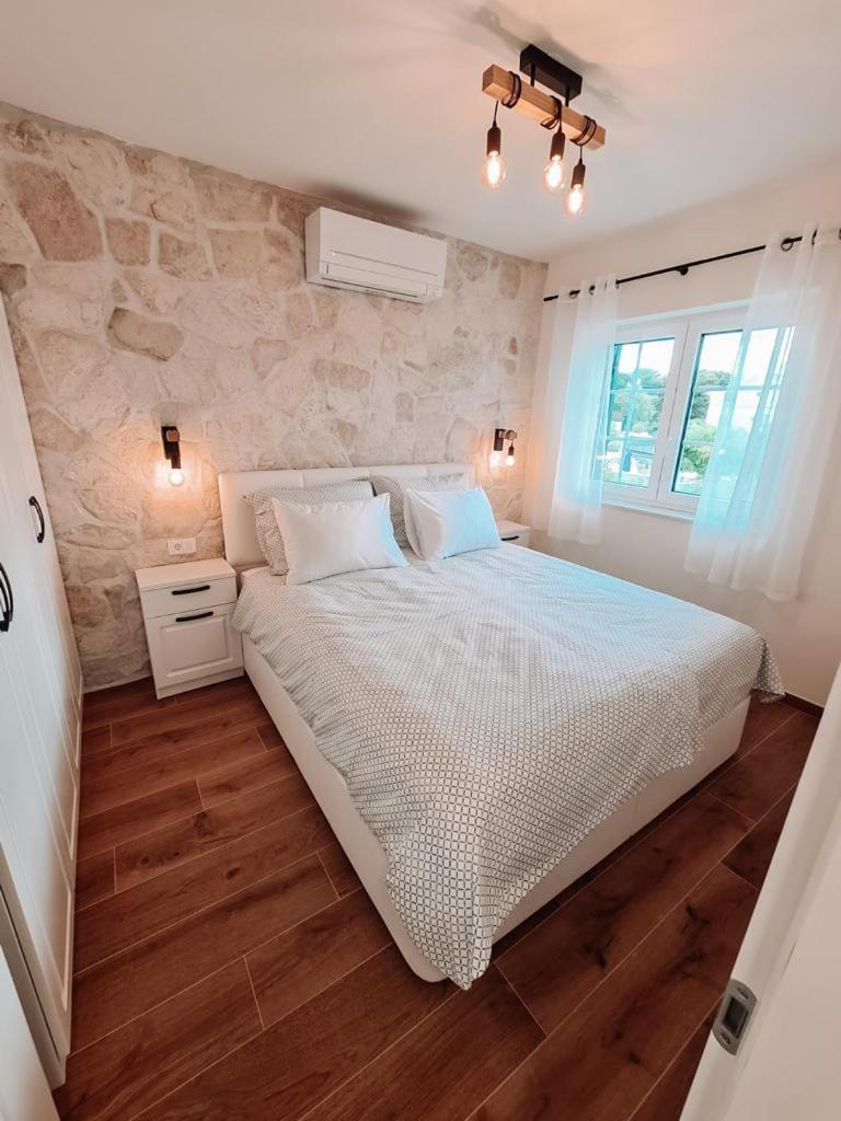 STONE HOUSE JEZERA photo 4