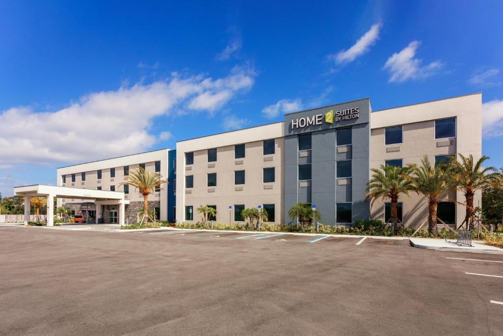 Home2 Suites by Hilton Vero Beach I-95 image