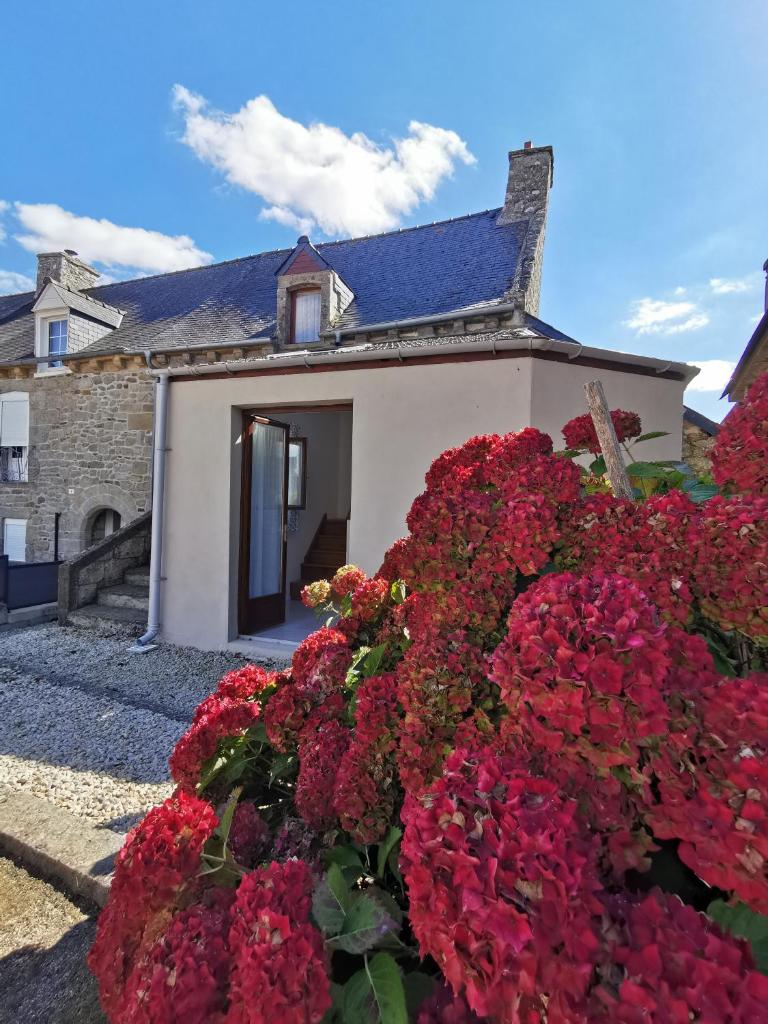 JOLIE MAISON DE VILLAGE