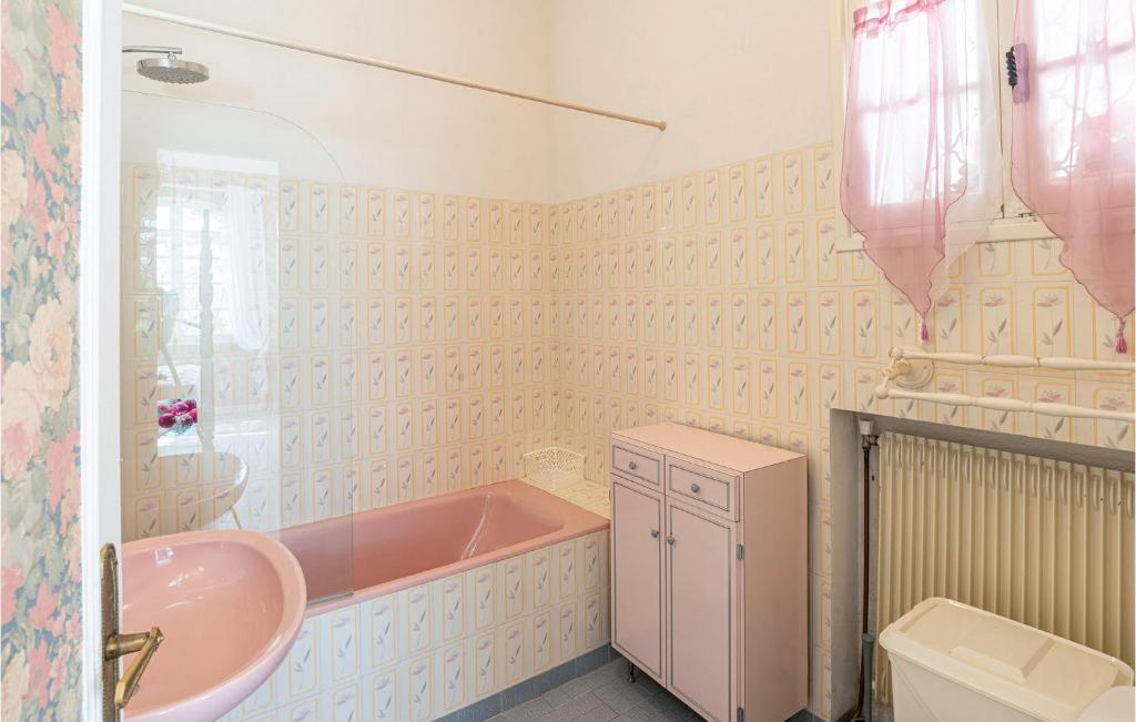 Nice Home In Flayosc With Outdoor Swimming Pool, Wifi And 3 Bedrooms photo 3