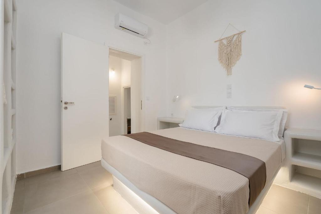 Bee Naxian House photo 1