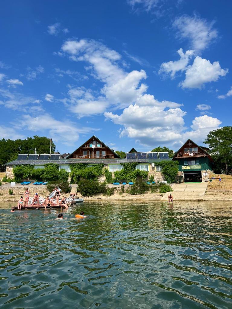 Перлина Дністра photo 4