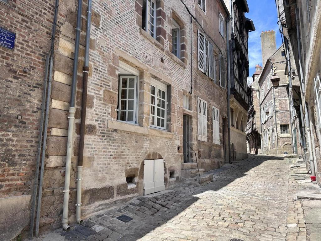 Appartement Moulins, 2 pièces, 2 personnes - FR-1-489-460
