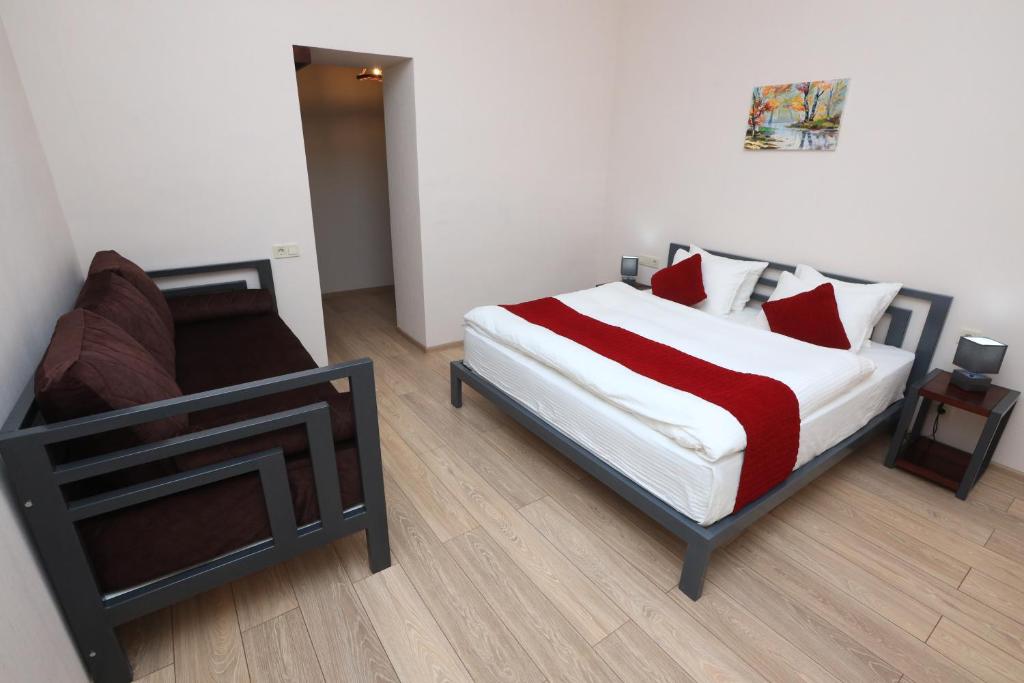Syune Mini Hotel photo 2