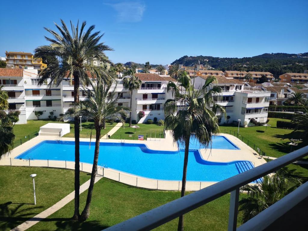 Casa en urb. con la piscina más GRANDE de Jávea. photo 1