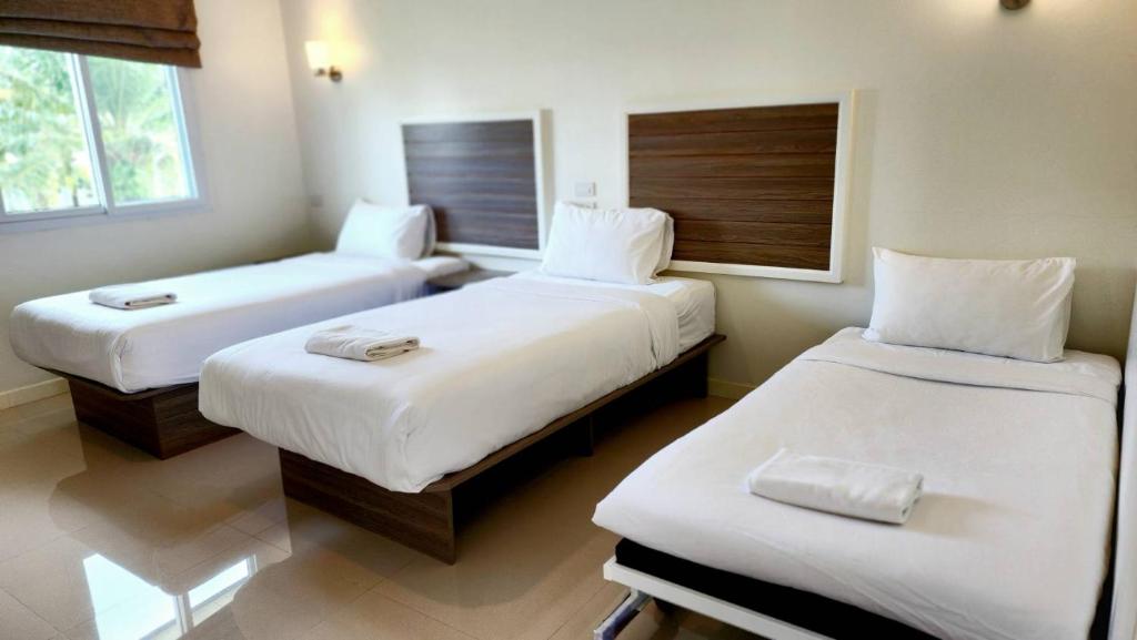 ONE Chumphon Hotel photo 3