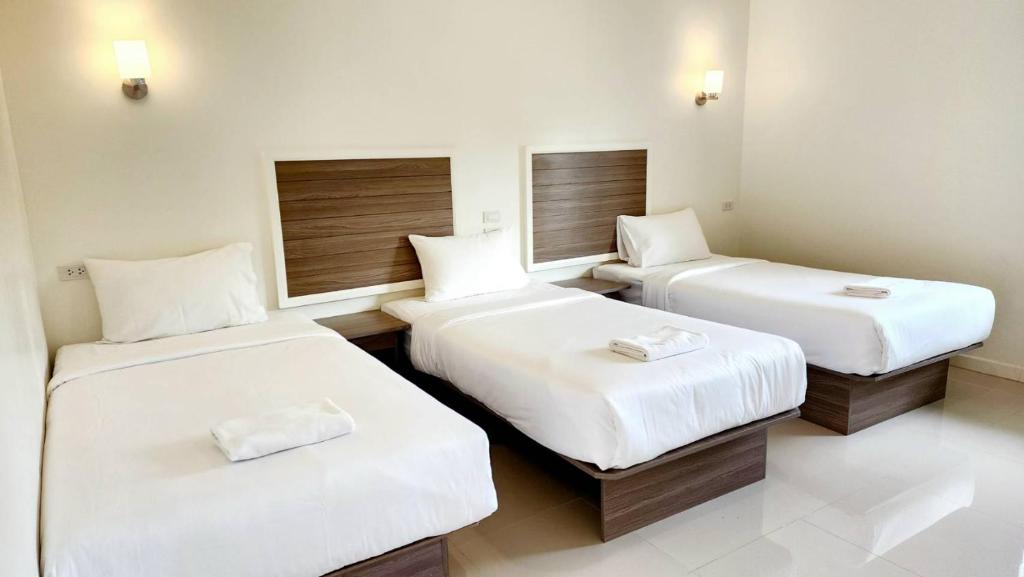 ONE Chumphon Hotel photo 4