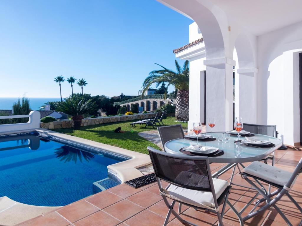 REf 4 CASA BLANCA photo 4