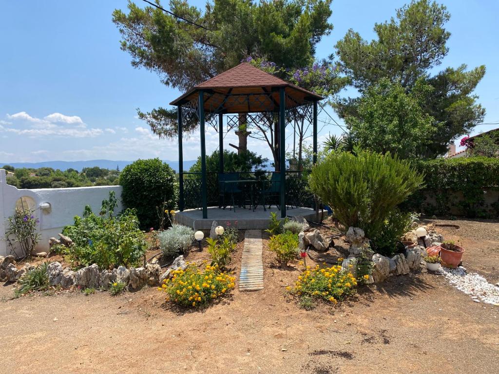 ROUBINI HOME photo 3