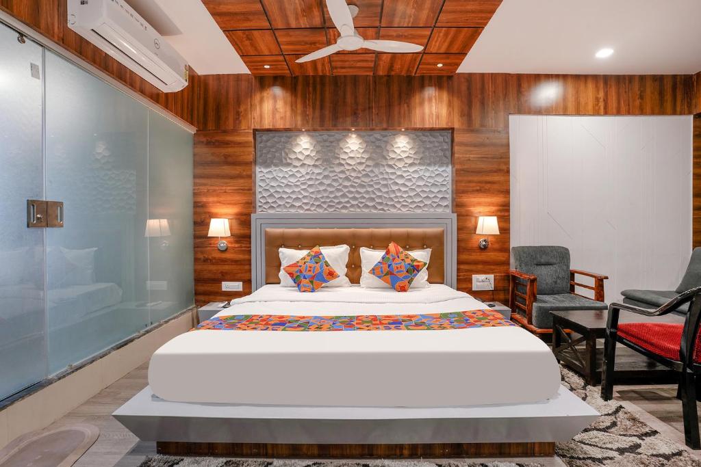 FabHotel The Valentine photo 3