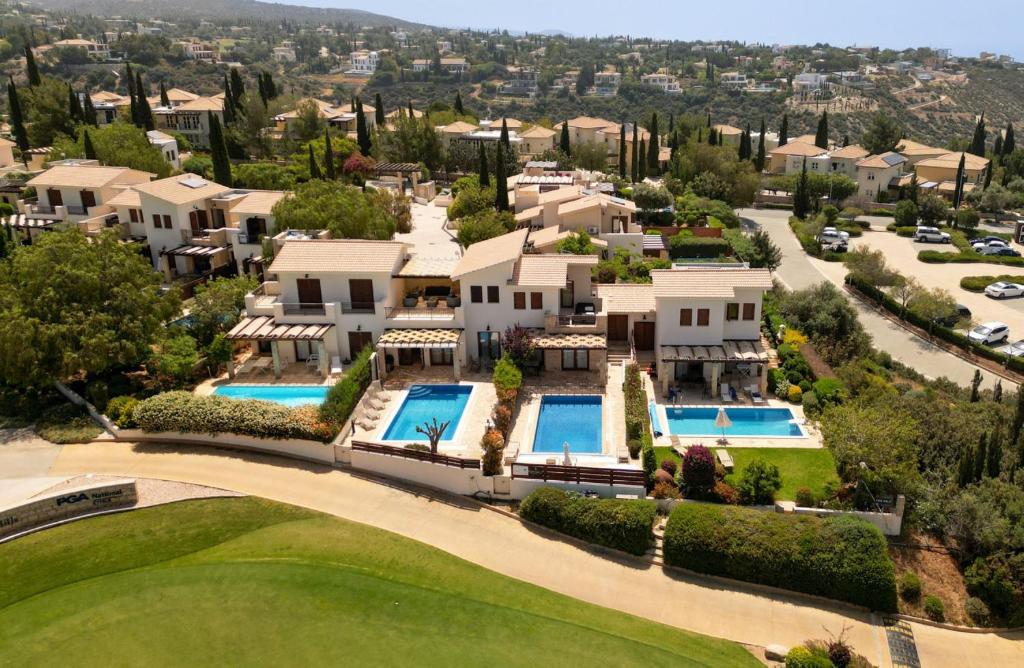 Golf Villa in Aphrodite Hills HG07 photo 1