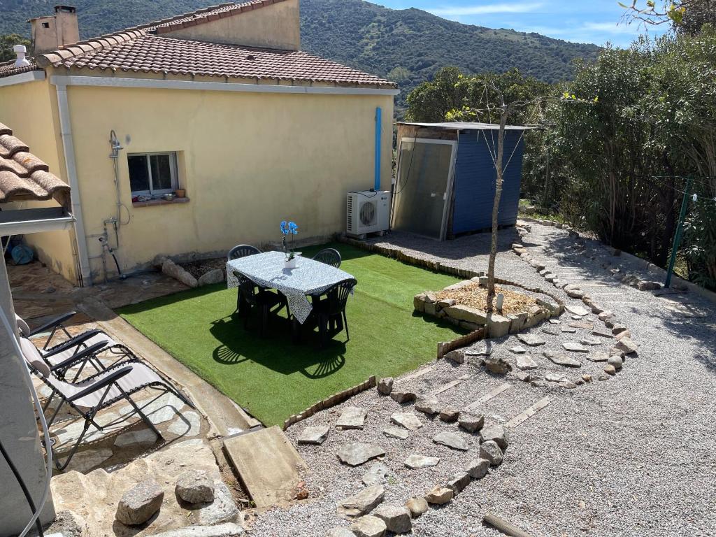 Proche Ajaccio maisonnette indépendante 4 personnes au calme photo 1