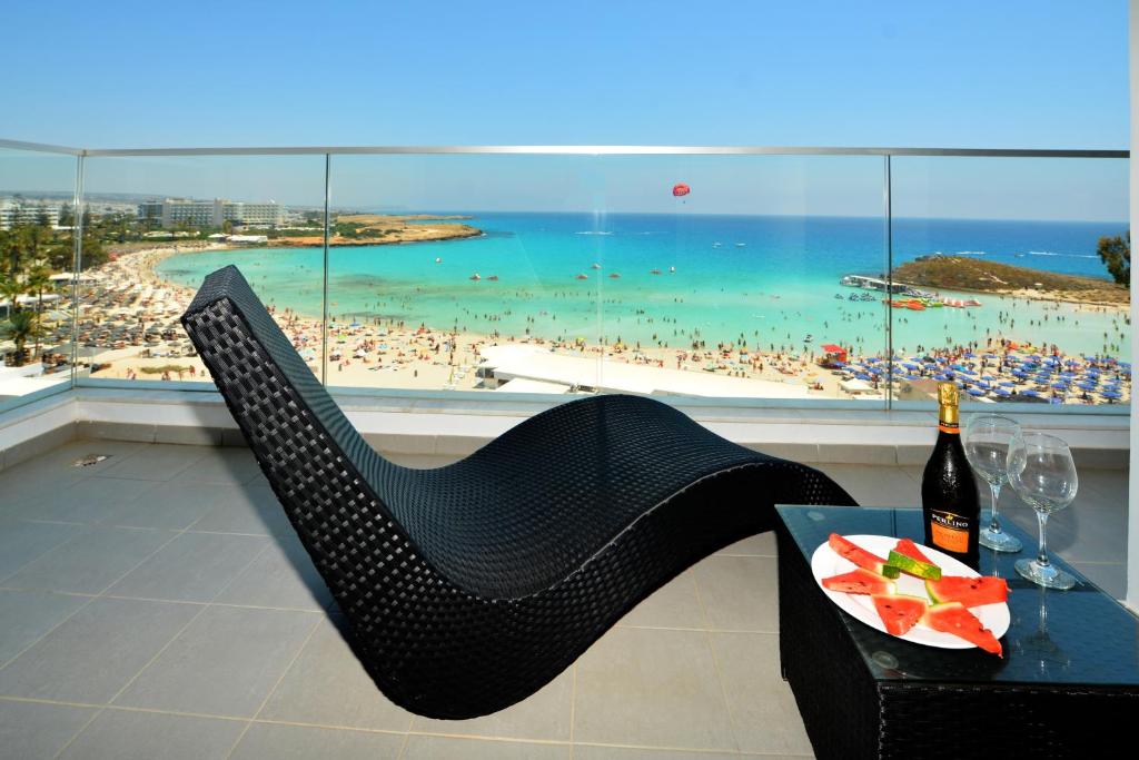 Vassos Nissi Plage Hotel & Spa photo 3