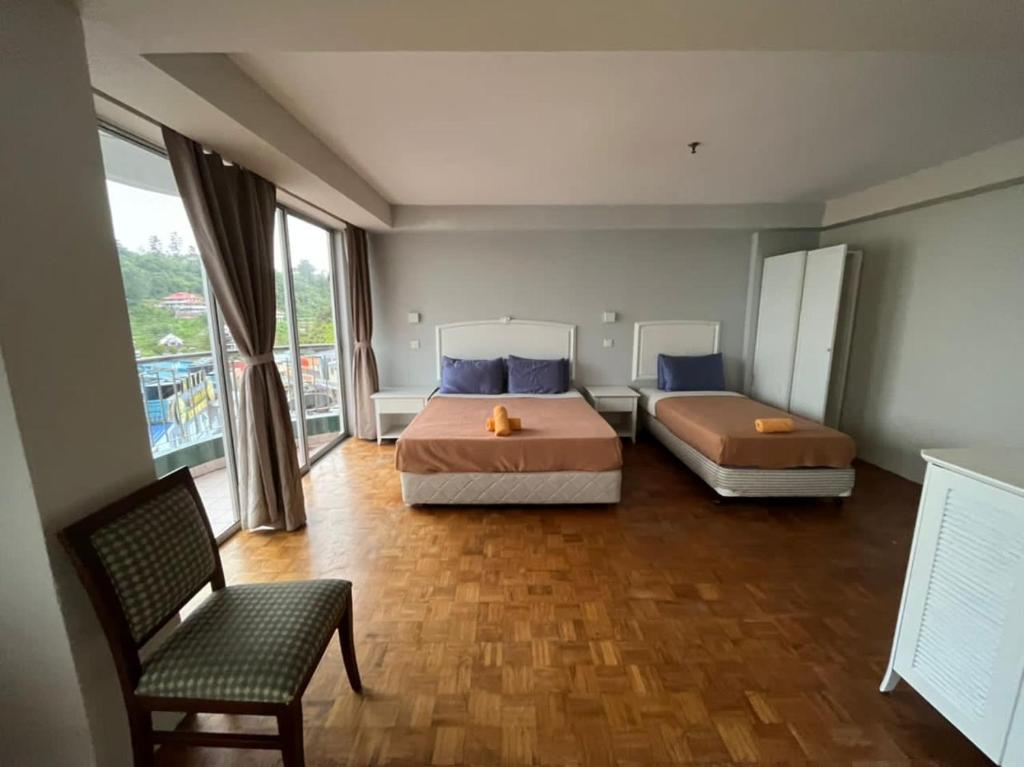 The Little Star Hotel & Studio at Star Regency Residence photo 1