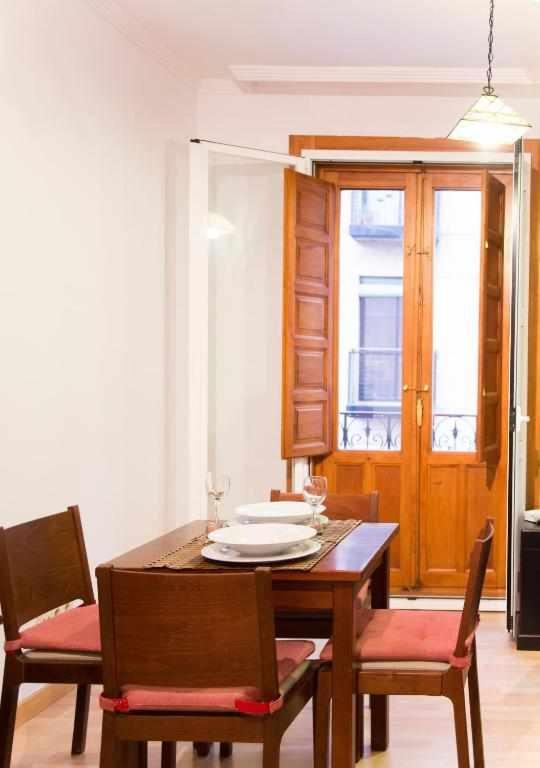Un ideal estudio para conocer Madrid - Tap to explore photos