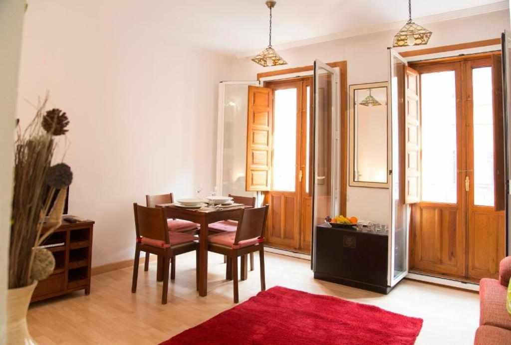 Un ideal estudio para conocer Madrid - Tap to explore photos