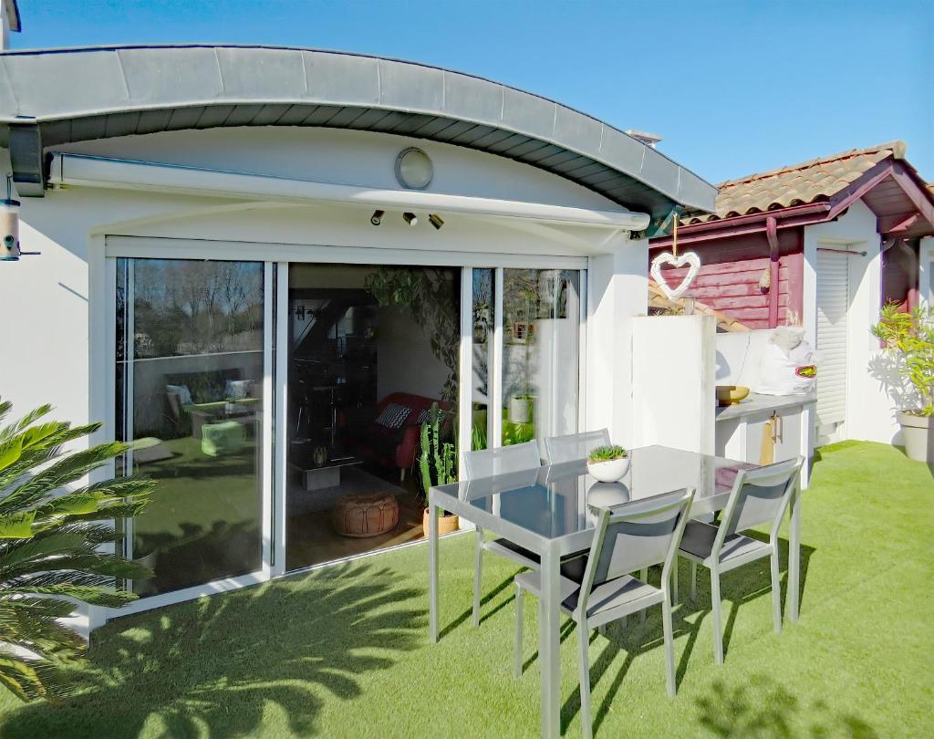 L'OASIS - Loft standing - Terrasse Rooftop - Jacuzzi Spa - Parking photo 4