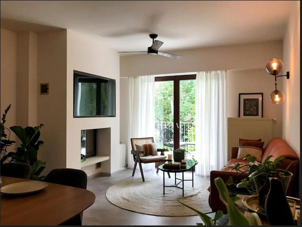 Green Haven - Guest Room in Mid Century Modern Homestay Apt Luxembourg photo 1