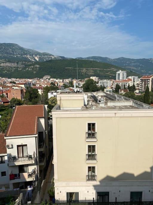 Studio apartment in the city center, Budva photo 2