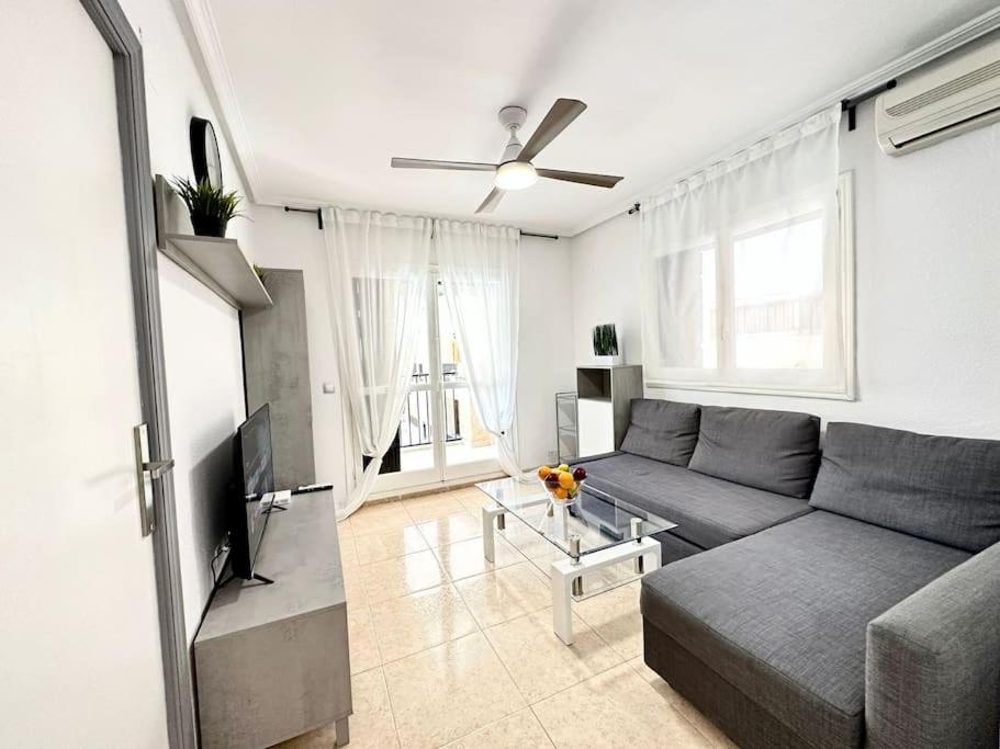 Apartment ZuMiFra with swimming pool, 300 m from the sea, with beautiful sandy beach La Mata photo 4