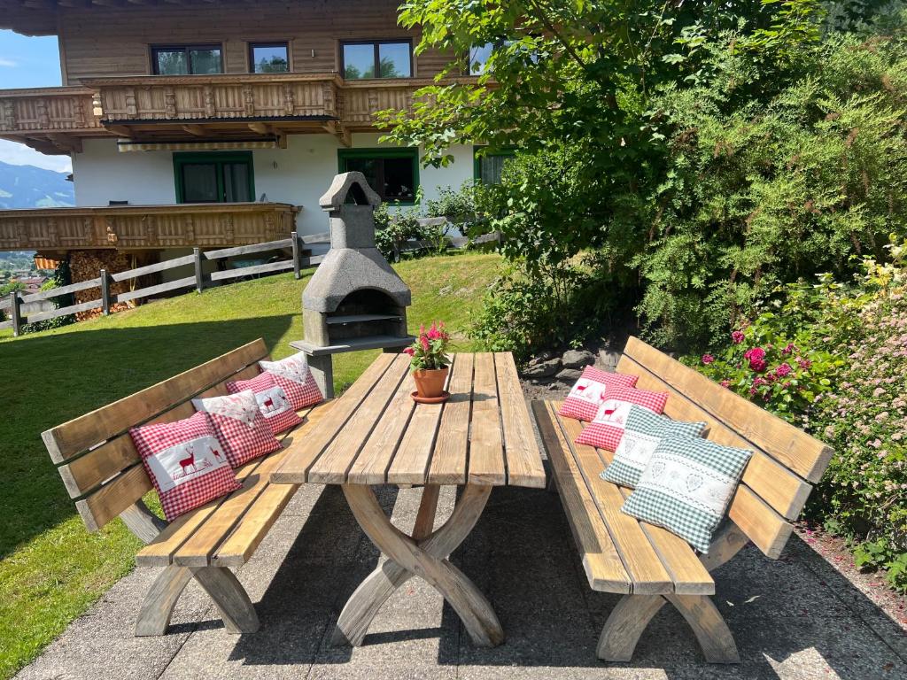 Ferienwohnung Platzhirsch Panorama View Balkon, Gartensauna, Garten, Grillplatz photo 2