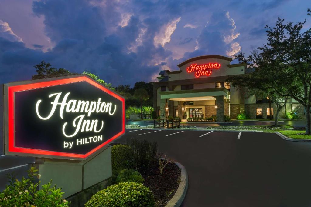 Hampton Inn Bonita Springs Naples North photo 1