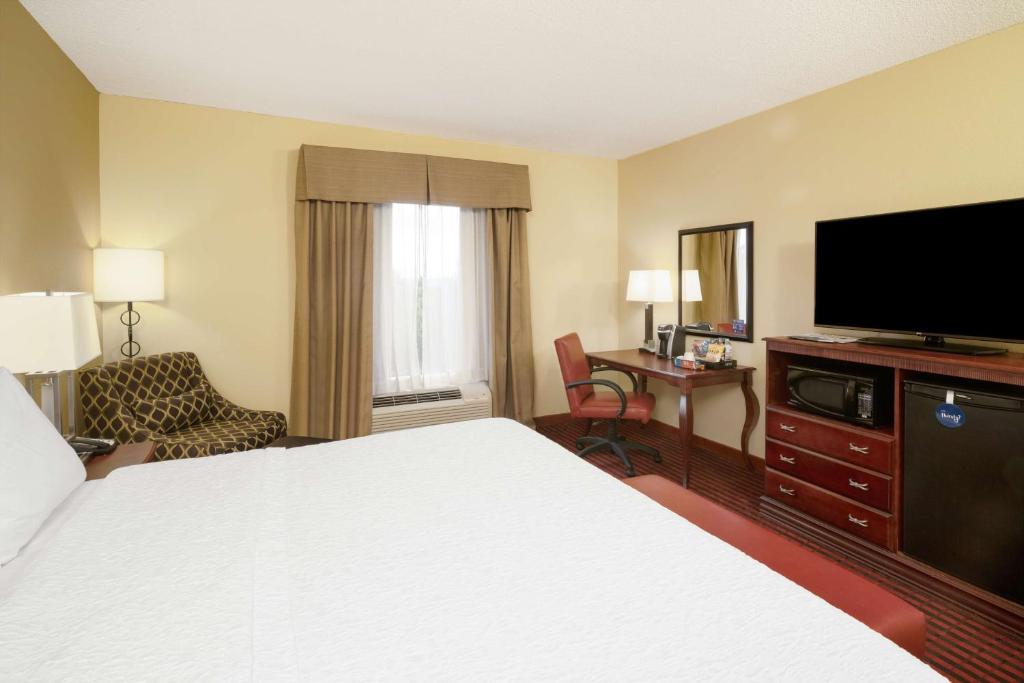 Hampton Inn Covington photo 3