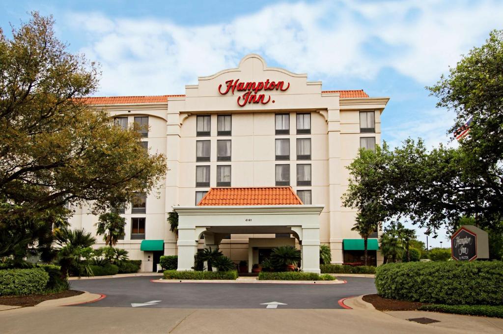 Hampton Inn Austin/Airport Area South image