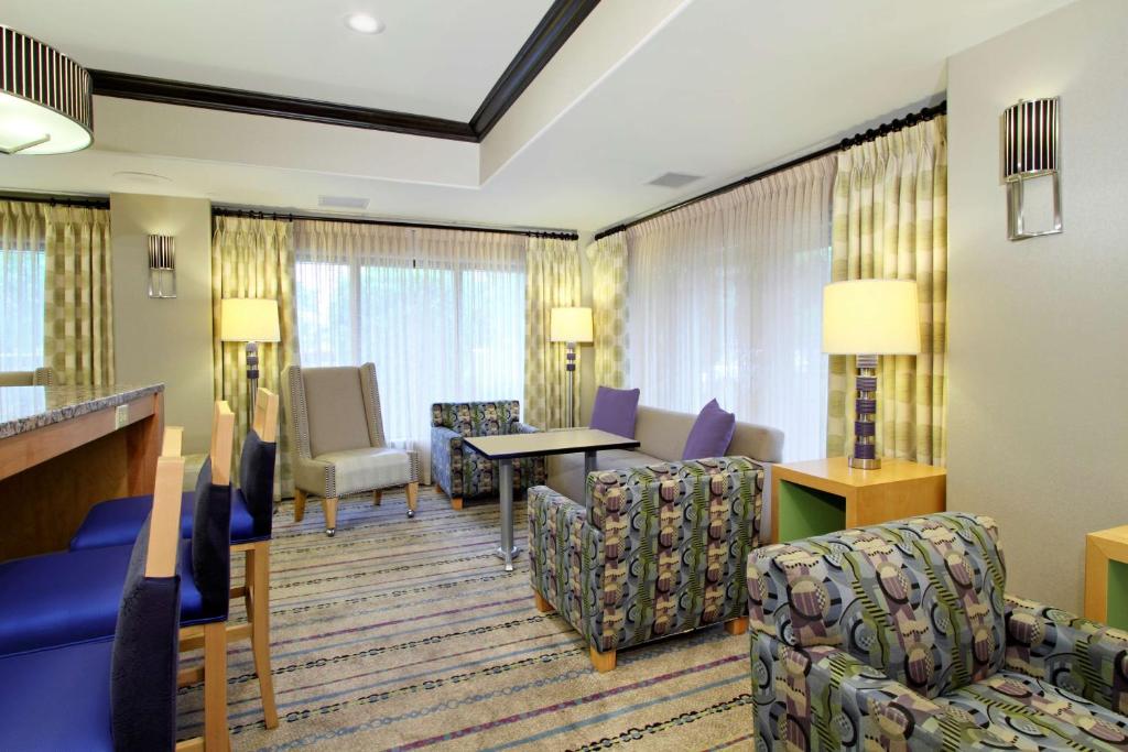 Hampton by Hilton Austin South - I-35 & Ben White photo 4