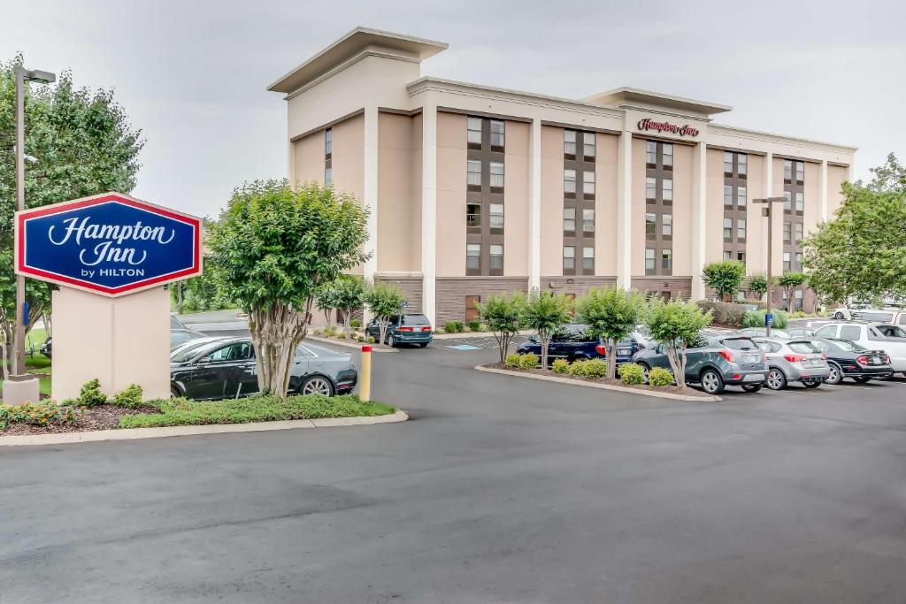 Hampton Inn Bellevue / Nashville-I-40 West image