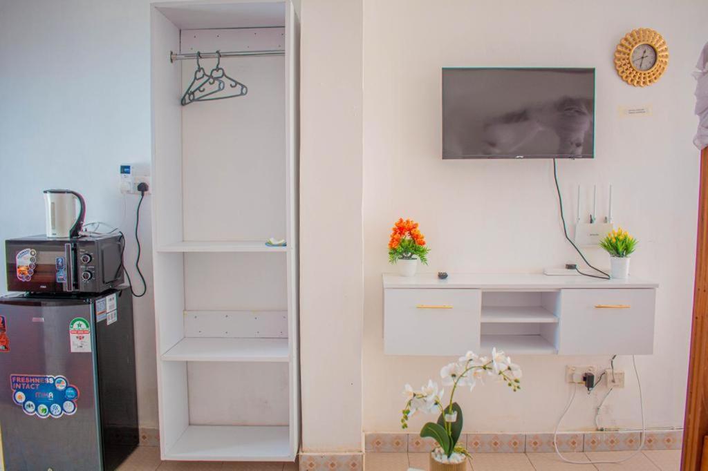 Emap Homes-Urban studios photo 3
